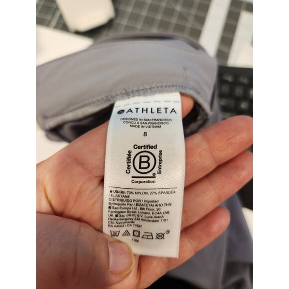 Athleta Stellar wide Crop size 8 stretch grey wrinkle resistant UPF 50+ Pants - Picture 6 of 7